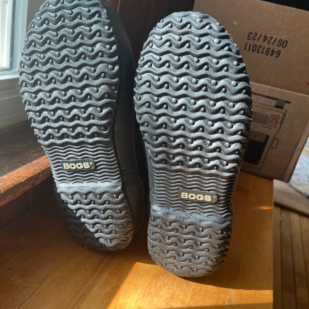 Bogs womens size 8 neoprene boots